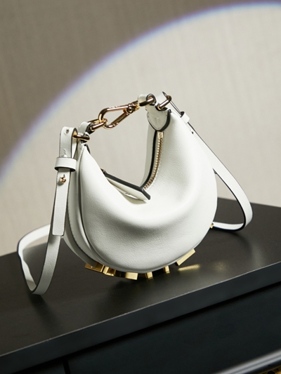 フェンディバッグ素材ディテール